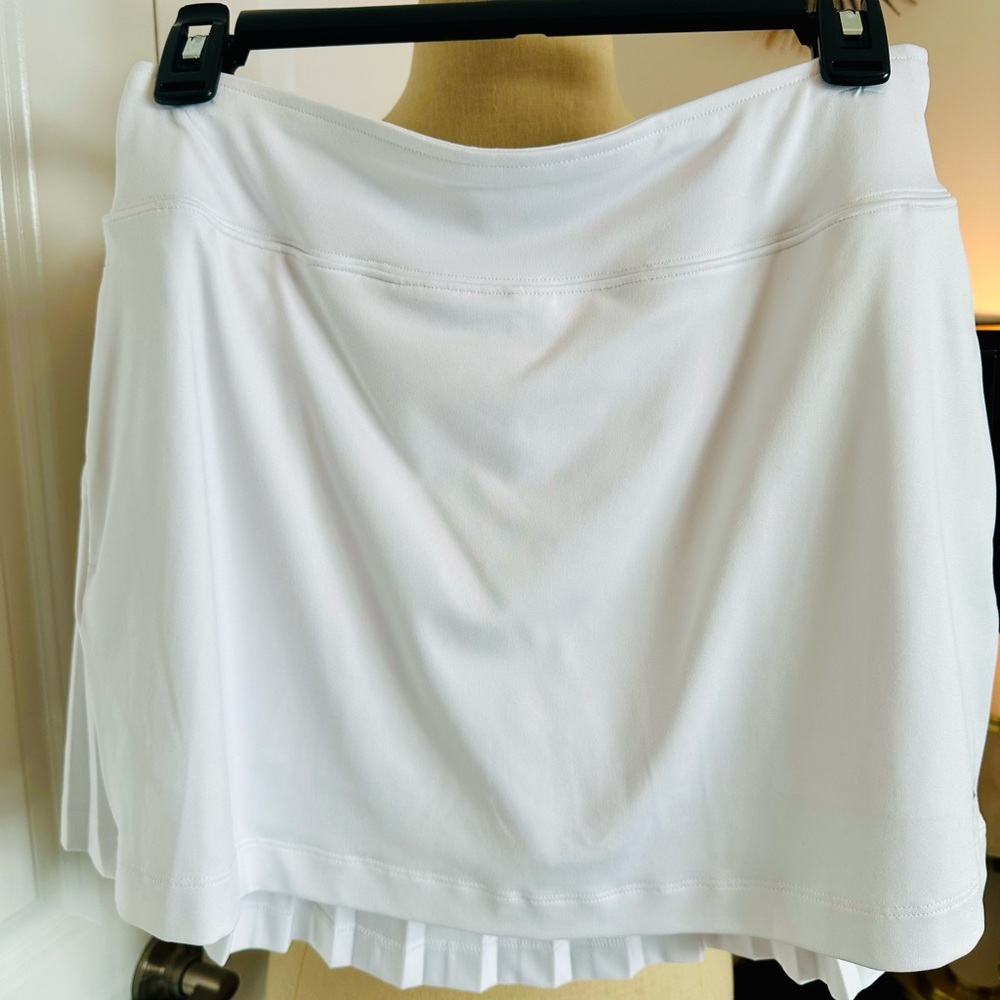 NWT Golf Slazenger Tech Pleated Skort, White Golf Skirt with back pocket